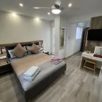 Villa Luxury -jacuzzi, Heated Pool, Stunning Views