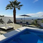 Luxury -jacuzzi, Heated Pool, Stunning Views *