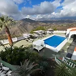 Luxury -jacuzzi, Heated Pool, Stunning Views *