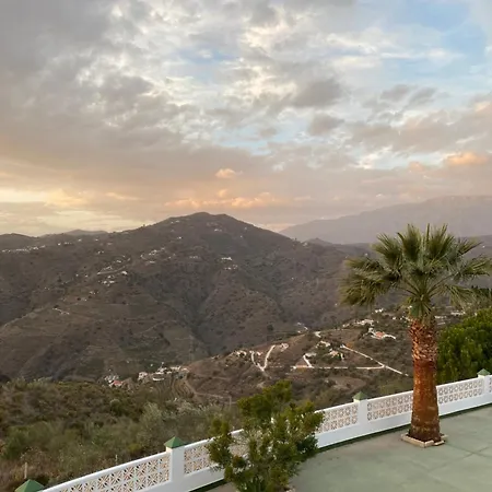 Luxury -jacuzzi, Heated Pool, Stunning Views * Carraspite