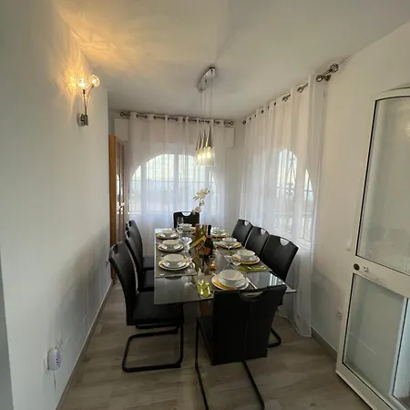 Luxury -jacuzzi, Heated Pool, Stunning Views Villa