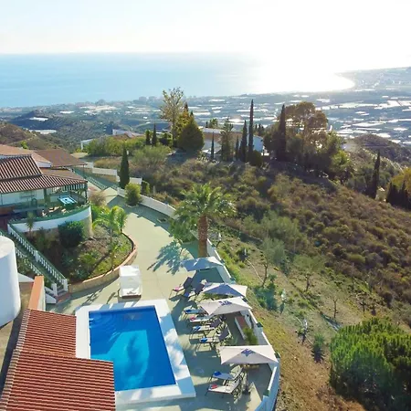 Luxury -jacuzzi, Heated Pool, Stunning Views