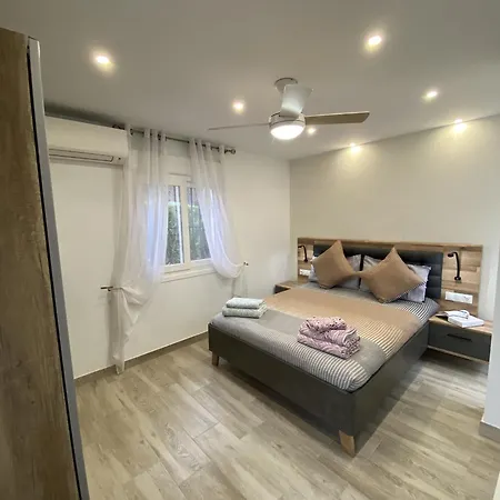 Luxury -jacuzzi, Heated Pool, Stunning Views * Carraspite