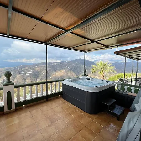 Villa Luxury -jacuzzi, Heated Pool, Stunning Views *