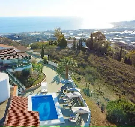 Luxury -jacuzzi, Heated Pool, Stunning Views * Carraspite
